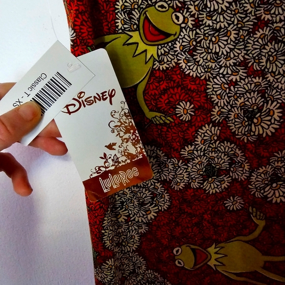 NWT KERMIT LULAROE SHORT SLEEVE SHIRT - Picture 4 of 4